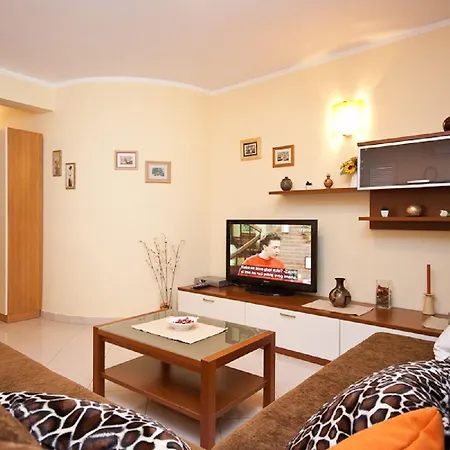 Apartament Modernes Mit Grosser Terrasse