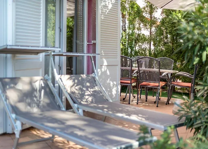 公寓 Modernes Mit Grosser Terrasse